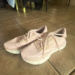 Brooks Athletic Sneakers Shoes 9.5